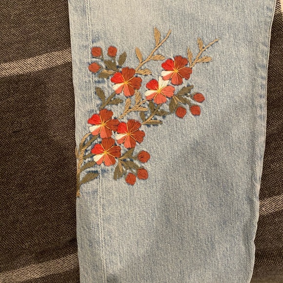 Citizens of Humanity Jeans with Embroidery - Picture 4 of 10